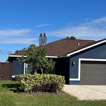 Debbie'S 3-Bedroom Apartment In A Duplex Cape Coral Esterno foto