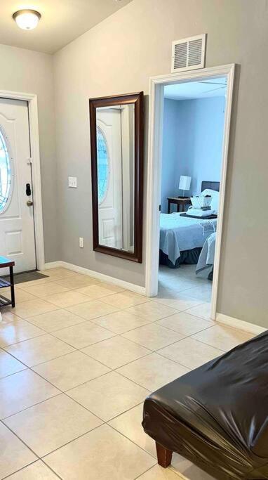 Debbie'S 3-Bedroom Apartment In A Duplex Cape Coral Esterno foto