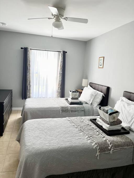 Debbie'S 3-Bedroom Apartment In A Duplex Cape Coral Esterno foto